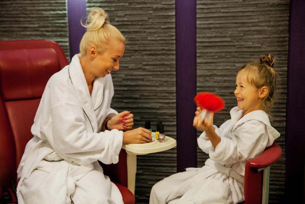Hotel Lidia Spa & Wellness Darlowko Kültér fotó