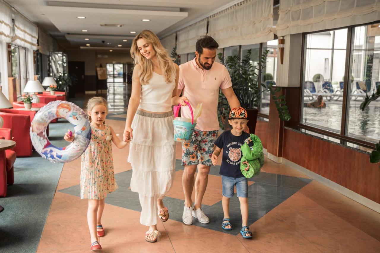 Hotel Lidia Spa & Wellness Darlowko Kültér fotó